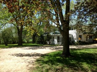 8311 N Solon Rd UPPR 1, Richmond, IL 60071