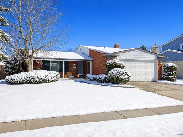 30650 Glenwood Cir, Warren, MI 48088