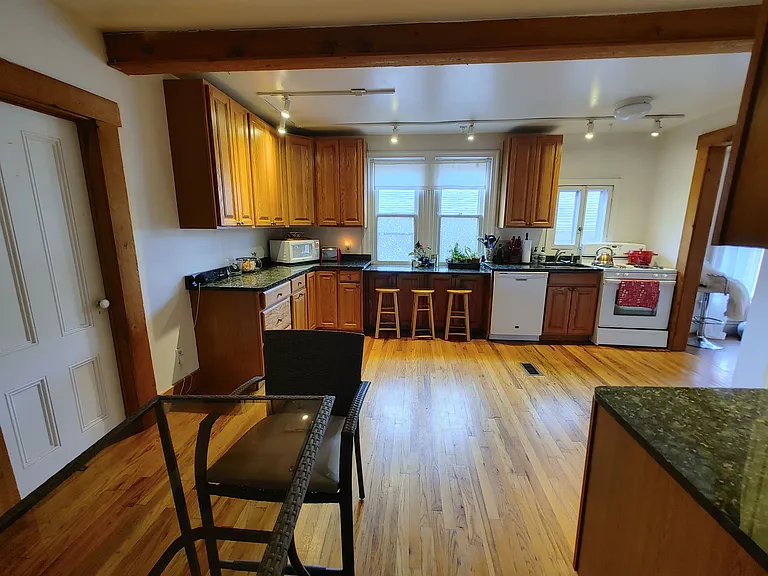 76 Meigs St #4 — Photo 15