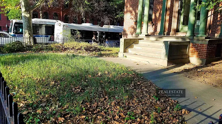 Rented by ZealEstate Group Inc | media 21