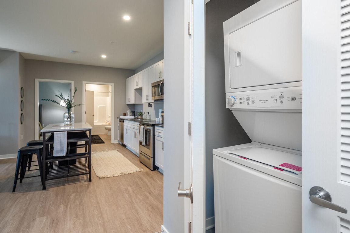 In-Unit Washer & Dryer