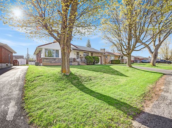 85 Diffin Dr, Welland, ON L3C 2K2