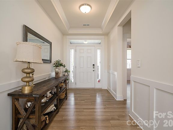 5th image of 1452 Ardmore Dr