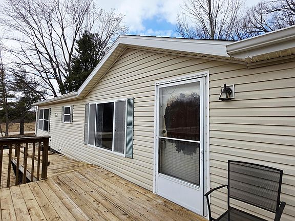 3rd image of 7272 Cedar Lake Rd