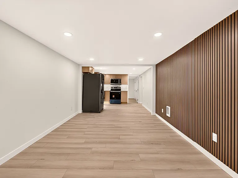 1920 11th Ave W #A — Photo 3