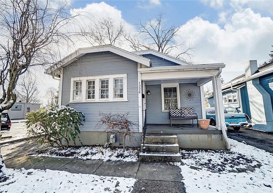 1st image of 1226 Oakdale Ave