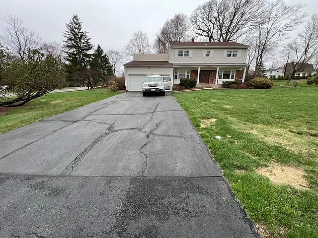 4 bed, 2.5 bath, 2309 sqft, $4,500 — Photo 1