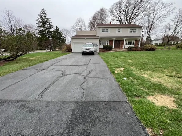 5 Glenn Dr, Flanders, NJ 07836