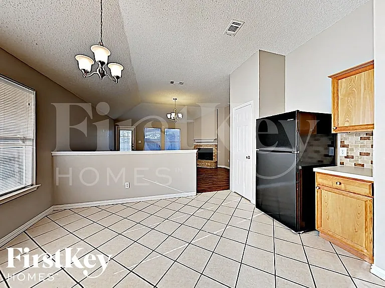 3955 Cypress Gardens Dr — Photo 5