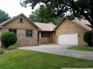 1899 127th Ln NW, Coon Rapids, MN 55448