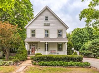 41 Hancock St, Reading, MA 01867