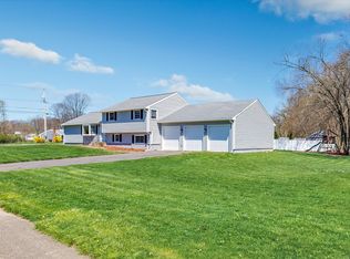 2 Tennessee Ave, Wallingford, CT 06492