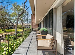 604 S Ripple Creek Dr #604, Houston, TX 77057
