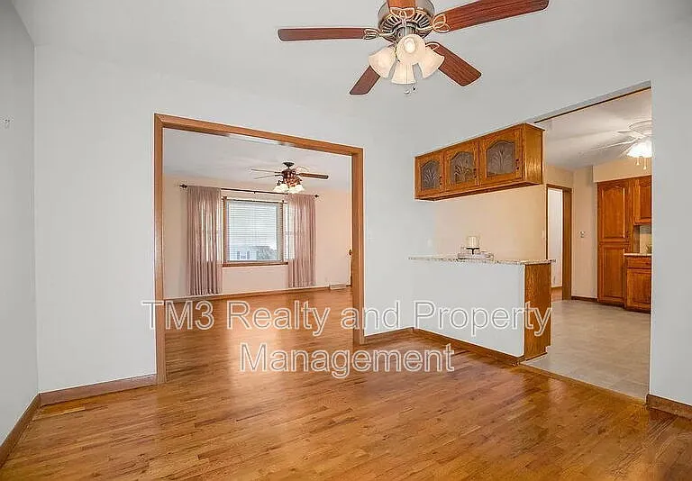 506 S 17th St — Photo 11