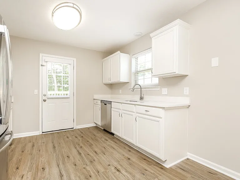 722 Lou Gehrig Cir — Photo 6