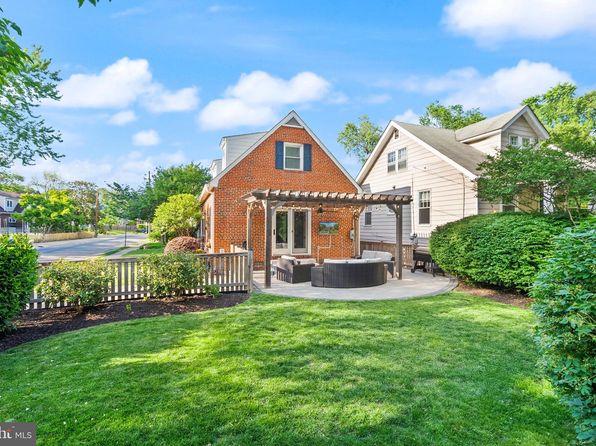1501 Wayne St, Alexandria, VA 22301