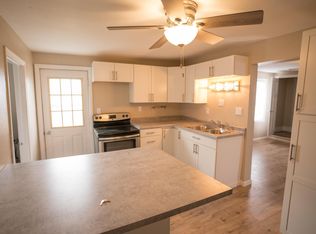 416 E 3rd St, Wilton, IA 52778