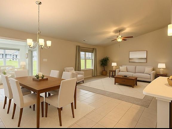 4th image of 13926 Breakwater Ln