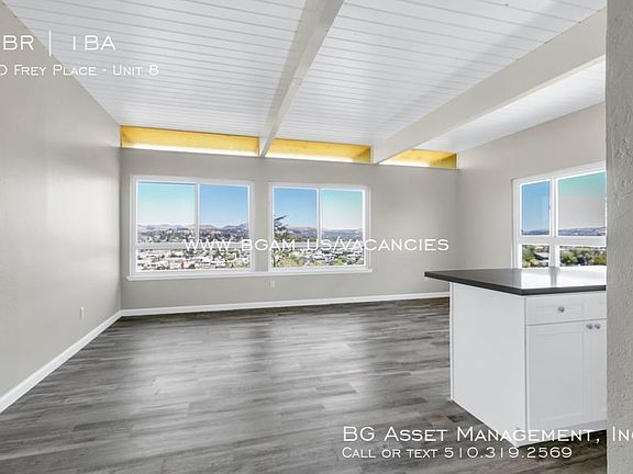 4th image of 50 Frey Pl Unit 8