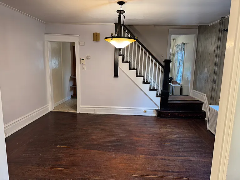 1828 W Washington St — Photo 4