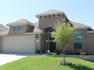 3952 Long Hollow Rd, Roanoke, TX 76262