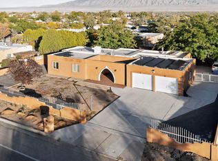 808 Villa Verde Dr SE, Rio Rancho, NM 87124