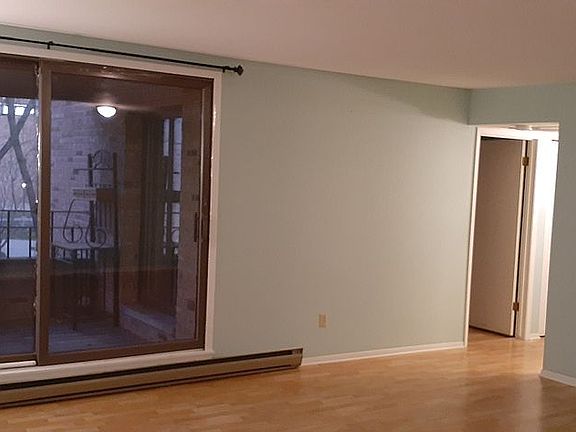 5th image of 3942 N Oakland Ave Unit 239