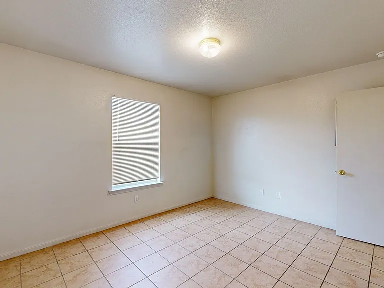 1403 Hopi Trl #B — Photo 11