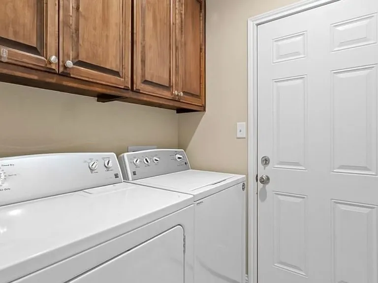 5005 Hidden Acres Dr — Photo 30