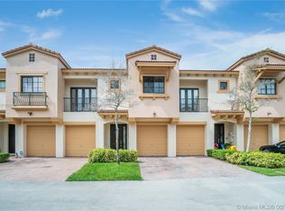 4777 N Grand Cypress Cir N, Coconut Creek, FL 33073