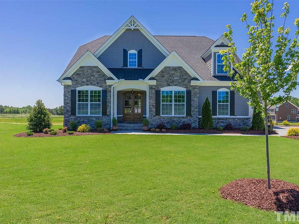 1st image of 156 Bonaventure Dr