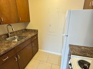 1811 E St #107, Lincoln, NE 68508