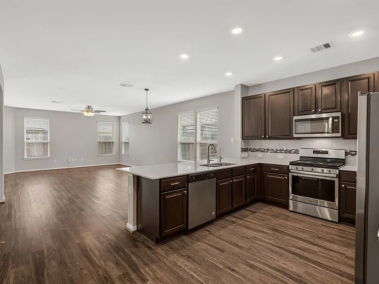 20810 Cullen Ranch Rd — Photo 4
