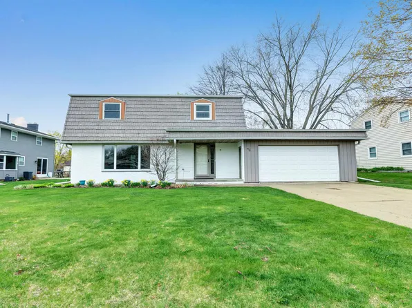 426 Custer Ct, Green Bay, WI 54301