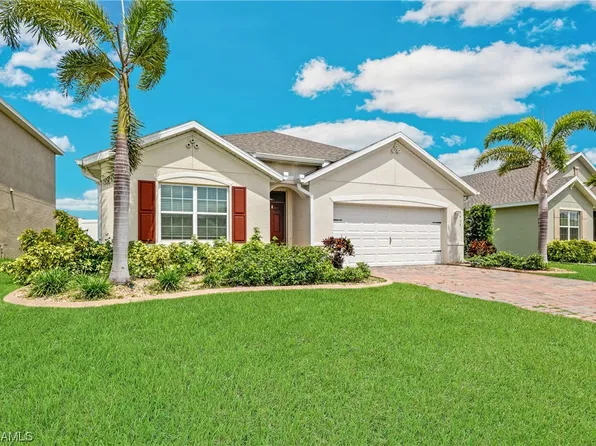 3415 Cancun Ct, Cape Coral, FL 33909