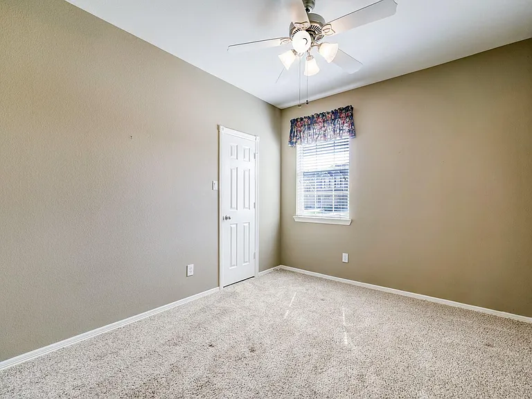 18618 Jaya Loch Ct — Photo 13