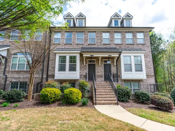 7970 Willoughby Ct, Alpharetta, GA 30005