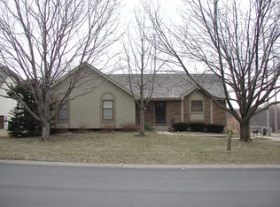 5909 Westridge Rd, Kansas City, MO 64133