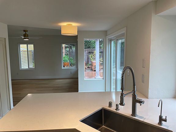 5th image of 5284 Rosewood Dr