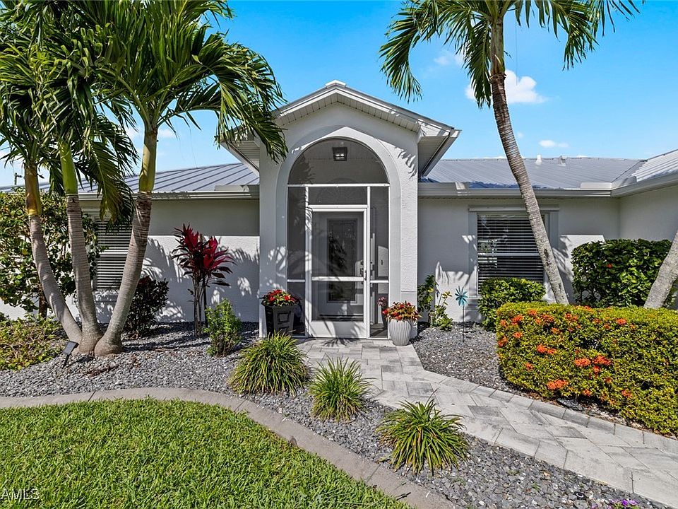 1st image of 4002 SW 26th Ct
