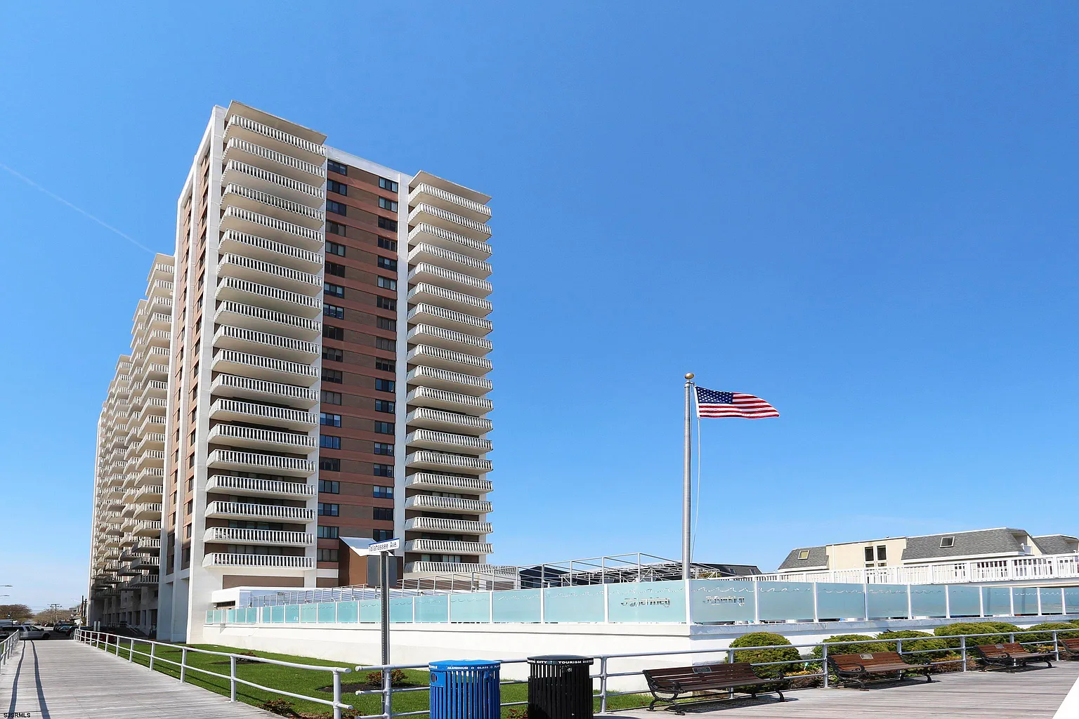 100 S Berkley Sq Unit 16B photo 1