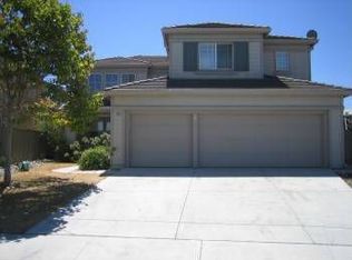 895 Victory Dr, Hollister, CA