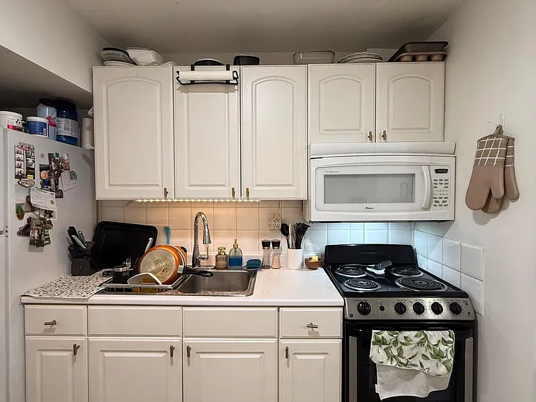 105A Gough Ave #LOWER — Photo 6