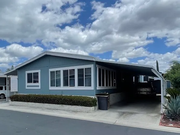 2230 Lake Park Dr Space 55, San Jacinto, CA 92583