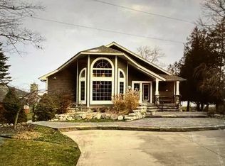 3180 Crescent Beach Rd, Manistee, MI 49660