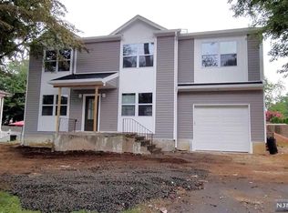 128 Rivervale Rd, Westwood, NJ 07675