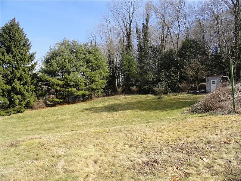 2nd image of 115 Spanish Villa Dr