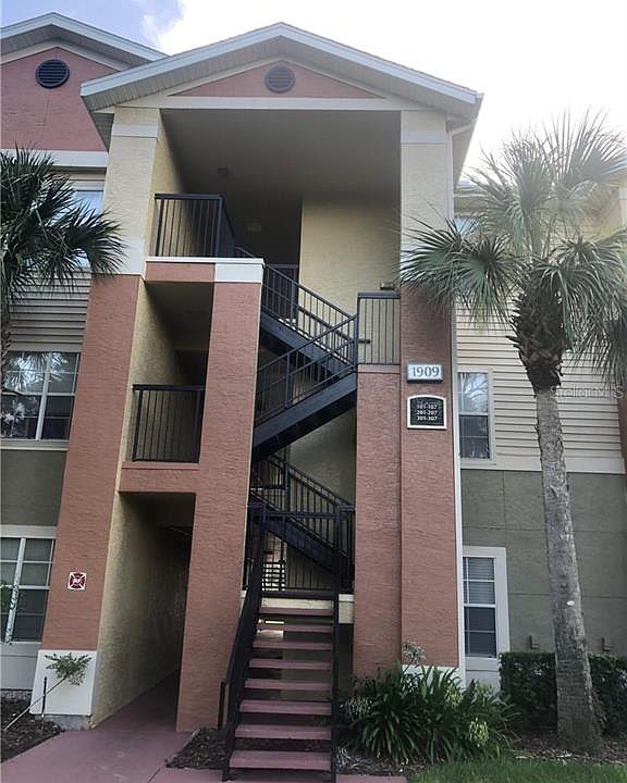 1st image of 1909 Summer Club Dr APT 107