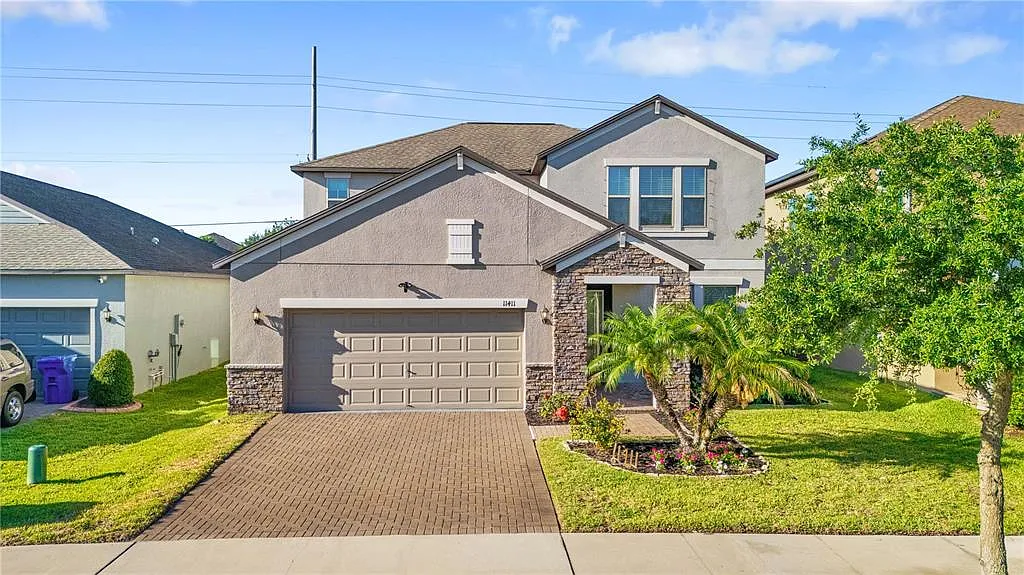 4 bed, 3.0 bath, 2555 sqft, $3,000 — Photo 1
