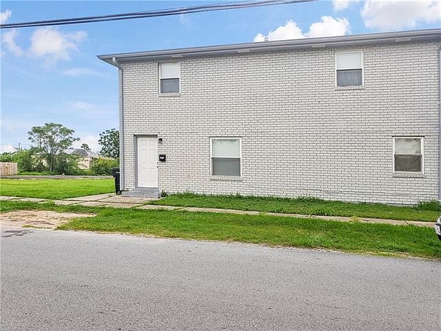 1st image of 5921 N Derbigny St